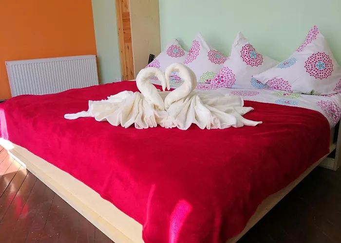 Kreisa Imperija Tatil Evi Riga