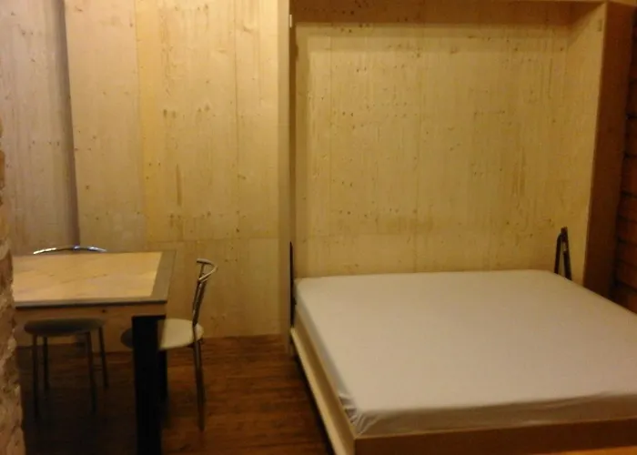 科雷萨帝国度假屋 *